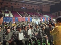 국군위문예술단, 화력여단 위문활동 성료【동대문저널】